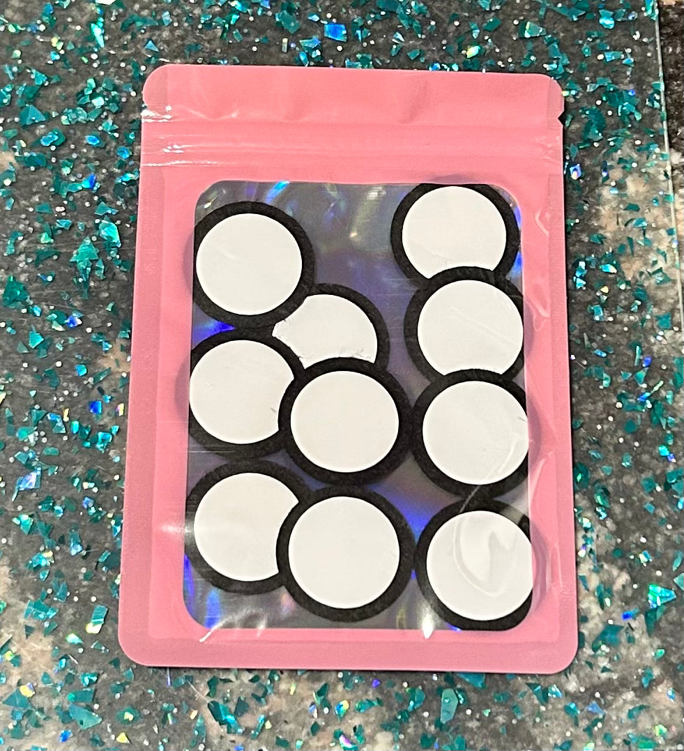 10 pack felt ball buttons for Pokeball